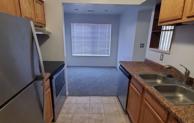 1 bed, 1 bath, 671 sqft, $975, Unit 3707-3B