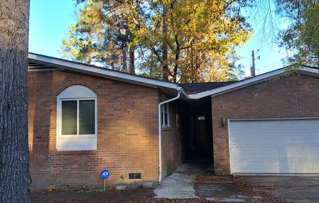 4 beds, 2 baths, $1,595