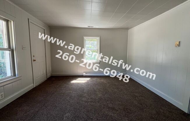 3 beds, 1 bath, $1,085