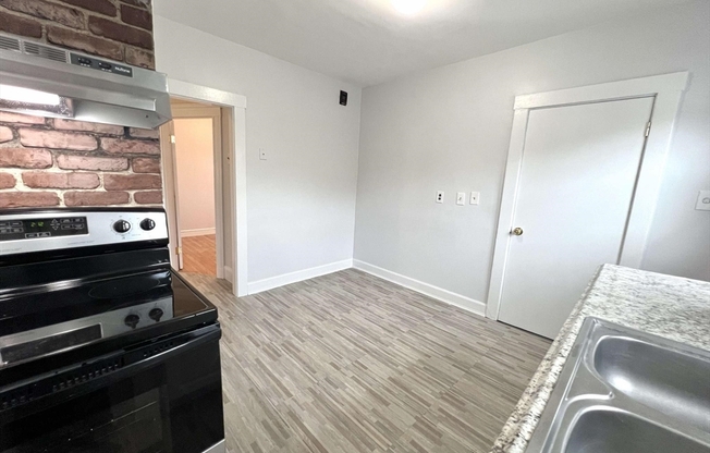 3 beds, 1 bath, 1,200 sqft, $2,850, Unit 2