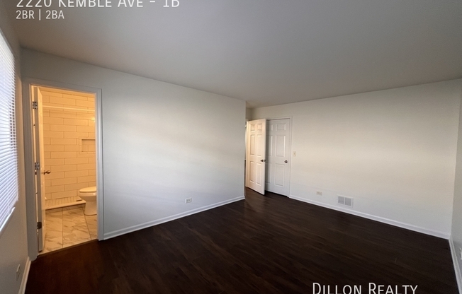2220 KEMBLE AVE
