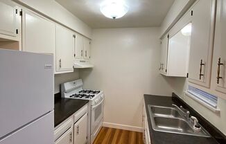 2 beds, 1.5 baths, $950, Unit 1313-A