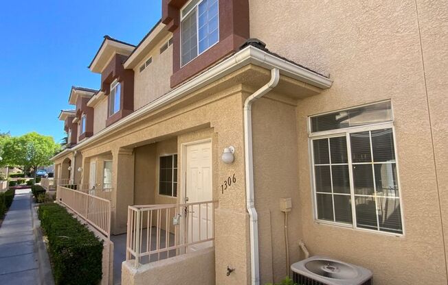 GREAT TWO STORY TOWNHOUSE IN SUMMERLIN