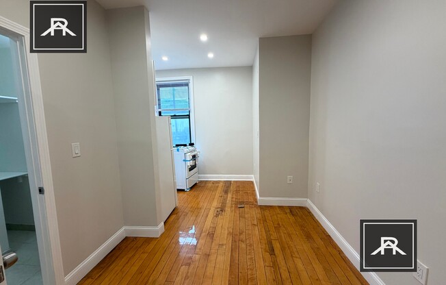 1212 COMMONWEALTH AVE