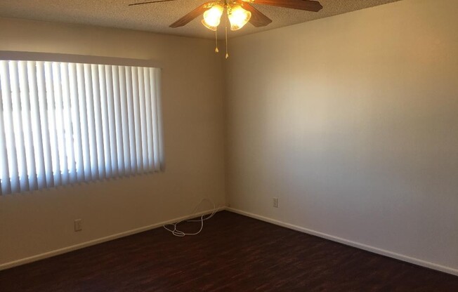 3 beds, 2 baths, $2,300