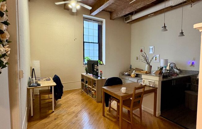 1 bed, 1 bath, 600 sqft, $1,599, Unit 219