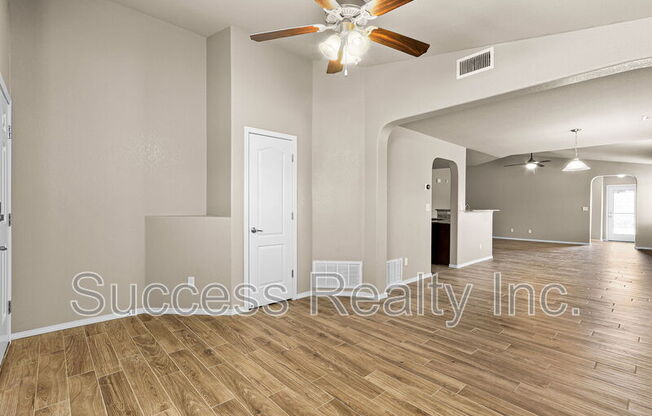 7224 DUST STORM LN