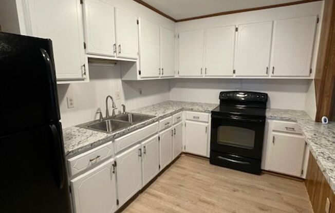 1 bed, 1 bath, $795