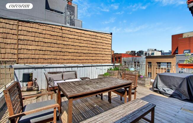 88 ROEBLING ST