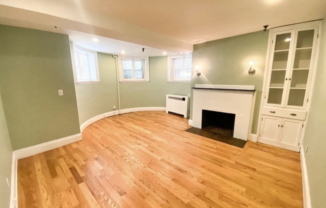 1 bed, 1 bath, 615 sqft, $2,750, Unit 12
