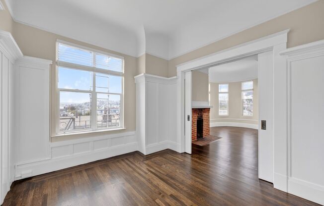 120 Webster Street (737r)