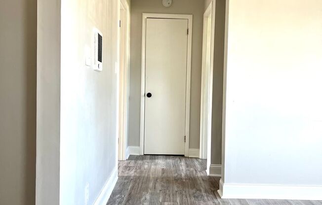 1 bed, 1 bath, $895