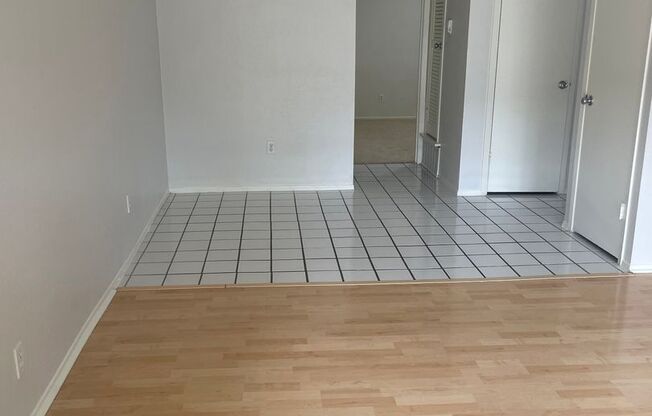 1 bed, 1 bath, 700 sqft, $1,230, Unit OCR-231
