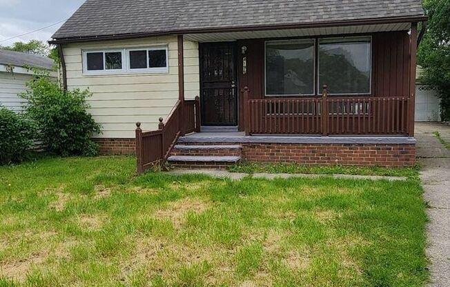 4196 E 148 ST