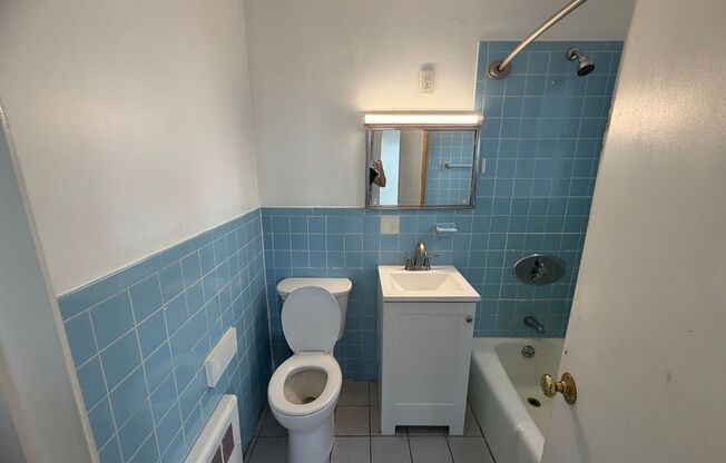1 bed, 1 bath, 725 sqft, $2,100, Unit 87 Win #01