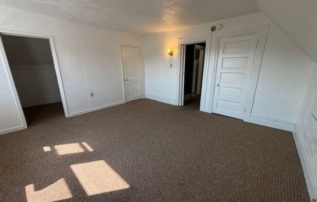 1 bed, 1 bath, $895, Unit #3