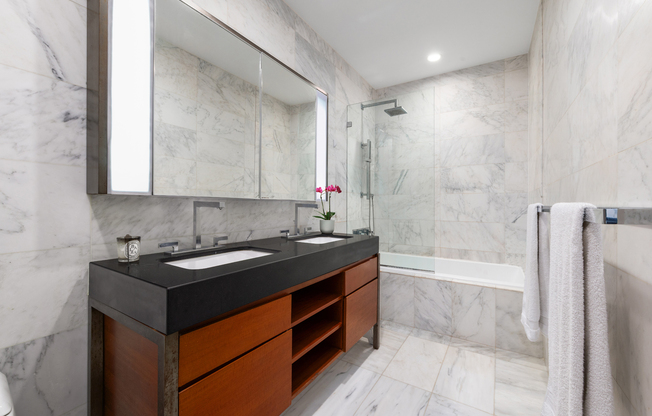 1 bed, 1 bath, $5,500, Unit 19N