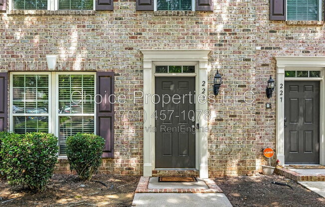 223 N IRWIN AVE