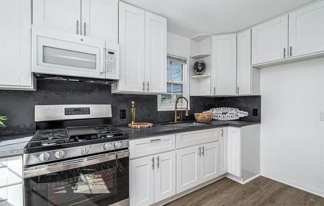 4261 33 ST