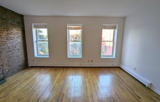 2 beds, 1 bath, $3,500, Unit 3