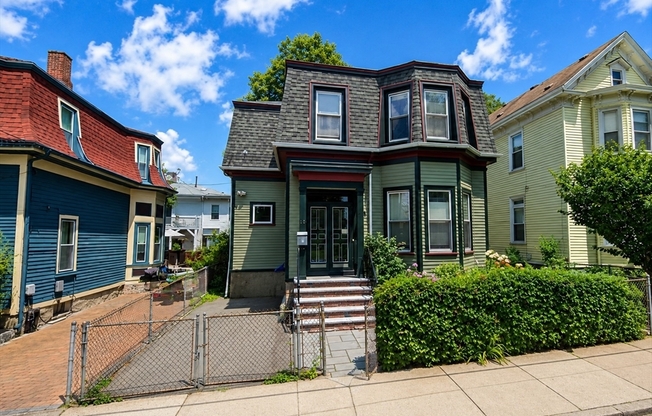 15 BEETHOVEN ST