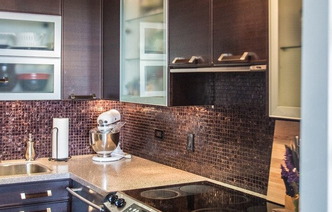 Nice 1 bedroom Condo in Gold Coast/Old Town