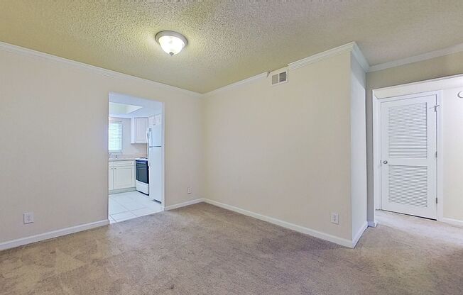 MOVE IN SPECIAL $500 OFF FIRST MONTH'S RENT IF MOVE IN BEFORE DECEMBER 1ST!!!! Condo in Colony of San Jose!