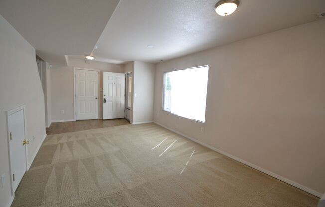 2 Bed 1.5 Bath Briargate Townhome w/AC
