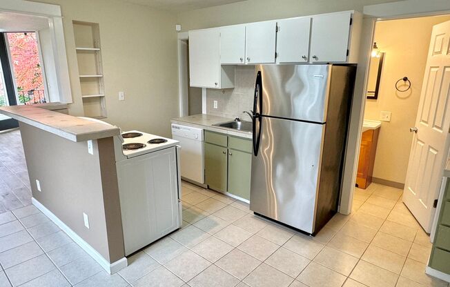 1 bed, 1 bath, 765 sqft, $1,695, Unit Unit 2