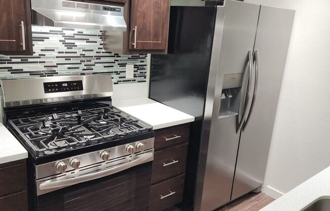 3 beds, 1.5 baths, 1,458 sqft, $3,395, Unit 239