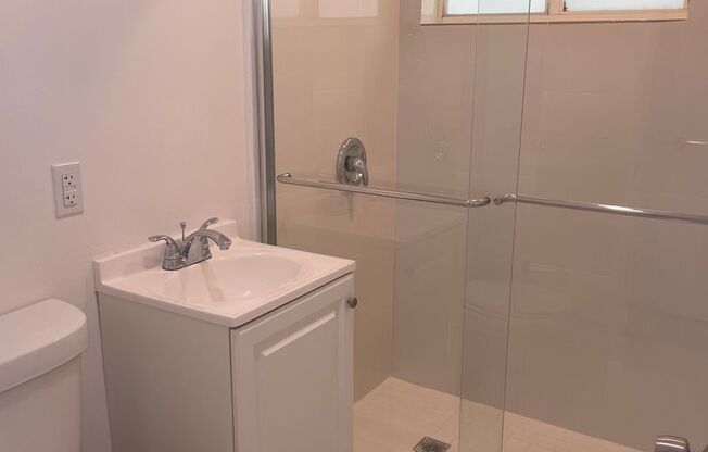 1 bed, 1 bath, 567 sqft, $2,280, Unit 11- Unit 10