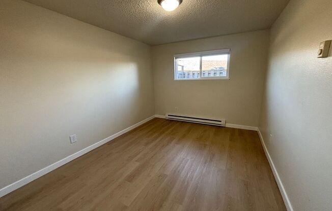 2 beds, 1 bath, 845 sqft, $1,625, Unit 28