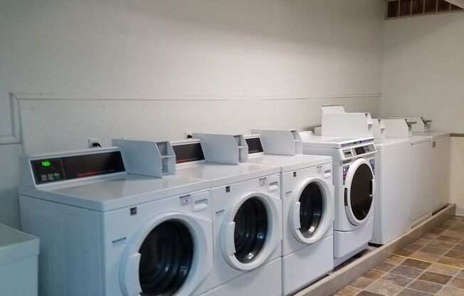 2 beds, 1.5 baths, 1,100 sqft, $1,375, Unit 806-235