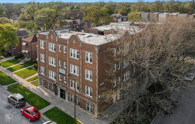 9244 S Saginaw