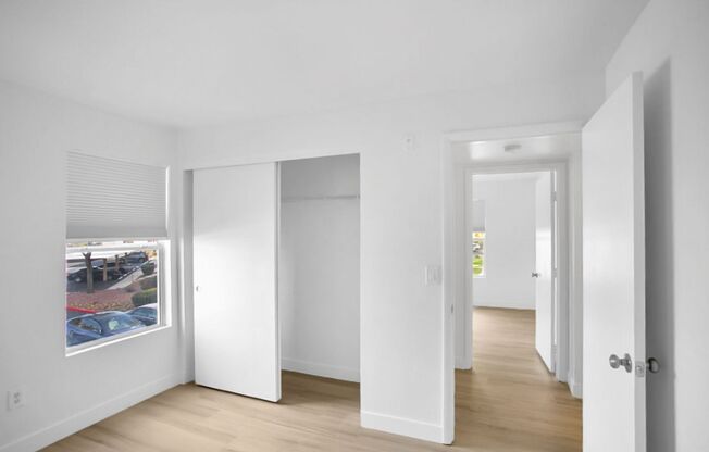 3 beds, 2 baths, $1,570, Unit # 2084