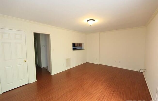 Chapel Hill / 3BR Townhouse Severin St. AVAILABLE