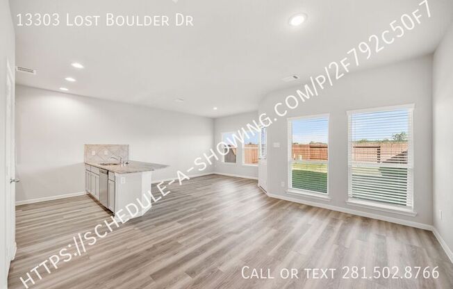 13303 LOST BOULDER DR