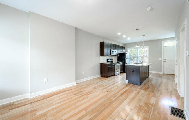 Grant Commons Kitchen and Living Room