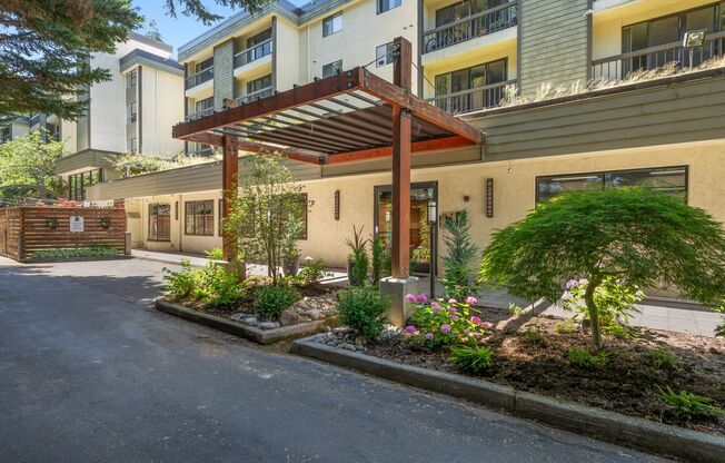 2 beds, 2 baths, 1,100 sqft, $2,195, Unit 302