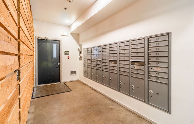 Studio, 1 bath, $775, Unit 217