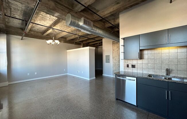 1 bed, 1 bath, $1,695, Unit Unit 5008