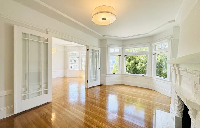 Bernal/Mission/Noe: Updated Flat w/ Shared Yard & in-unit W/D