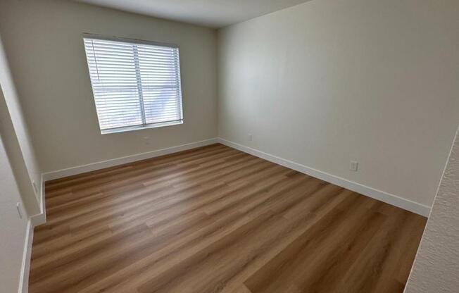 2 beds, 2 baths, 1,002 sqft, $1,500, Unit UNIT 1008