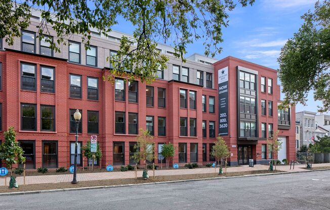 1 bed, 1 bath, $2,800, Unit 201
