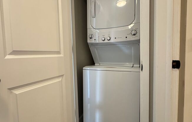 Cedar Plaza Apartments