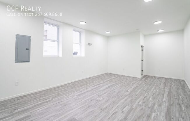 5715 Woodland Ave 2