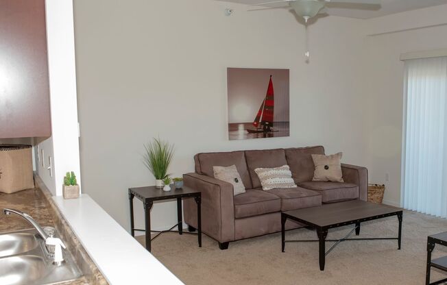 1 bed, 1 bath, 701 sqft, $1,700