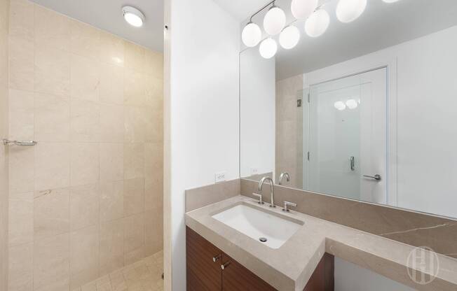 3 beds, 4.5 baths, 2,097 sqft, $20,000, Unit 21F