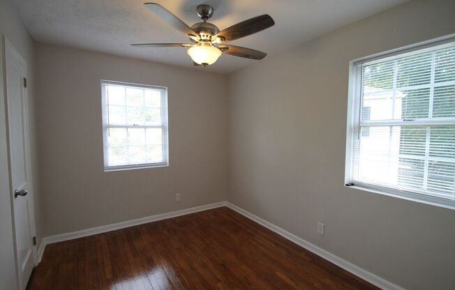 2 beds, 1 bath, $1,150