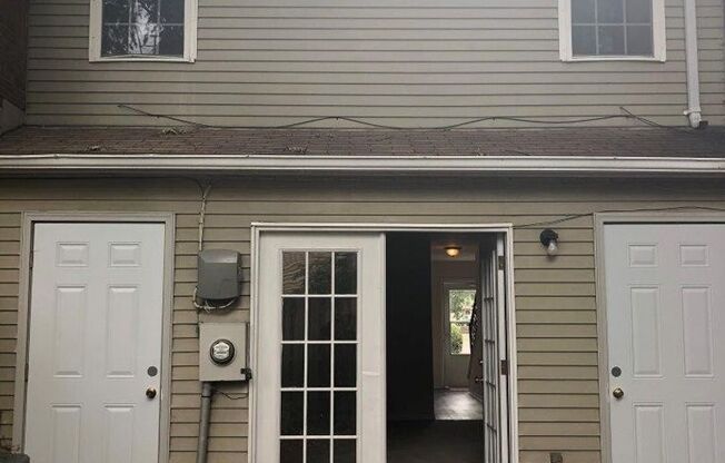 12737 Woodside Lane, Newport News - Available NOW